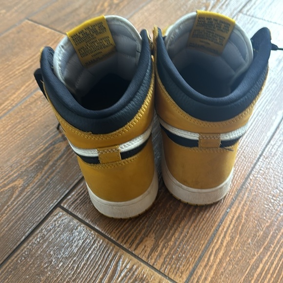 AIR JORDAN 1 RETRO HIGH OG “Rookie of the Year" - Picture 3 of 7